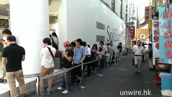 侵日成功 ? 日本手機榜 iPhone 頭 10 位全制霸