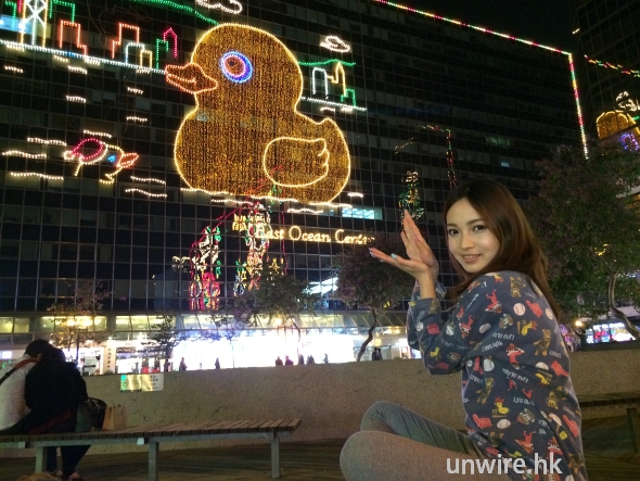 聖誕燈飾 + 人像？ 手機也拍到！教你超簡單「全自動 1 鍵」成功法