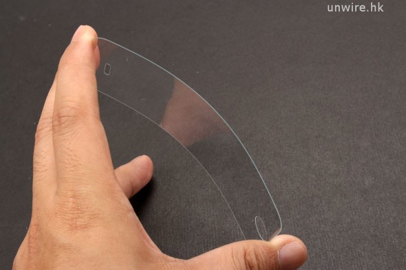 峯梁話：保護貼的蝴蝶效應