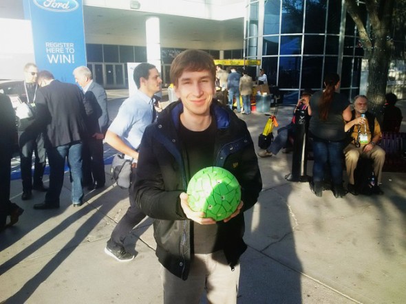 勁似叮噹法寶！360 度全景拍照波波新版登場