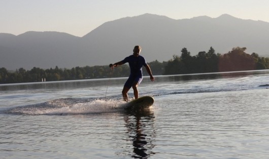 風平浪靜照滑浪 • 智能滑浪板《Waterwolf MXP-3》