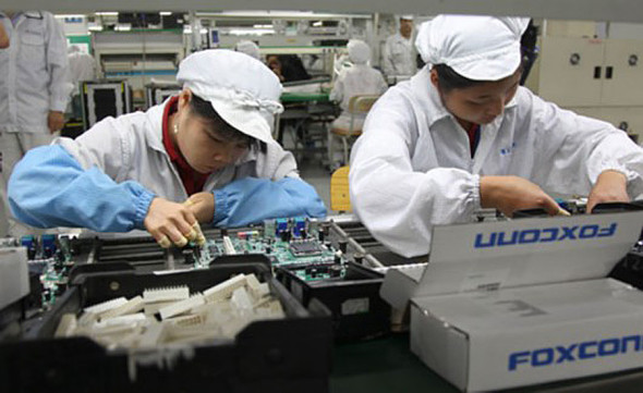 Google 找 Foxconn 作機械人生產線試點