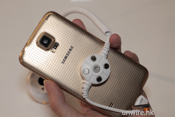 Samsung GALAXY S5 現場速測（五）：效能 + 配件篇