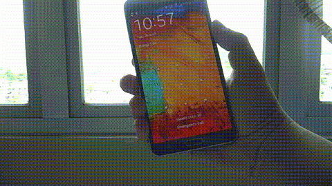 新 App 模擬 Moto X 扭手腕啟動相機