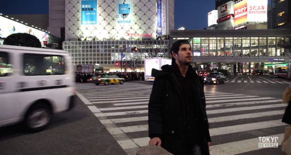 倒轉再倒轉！奇男子東京逆行記