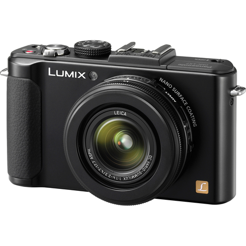 Panasonic 將以更大感光元件的 LX8 硬撼 RX100 Mark III？
