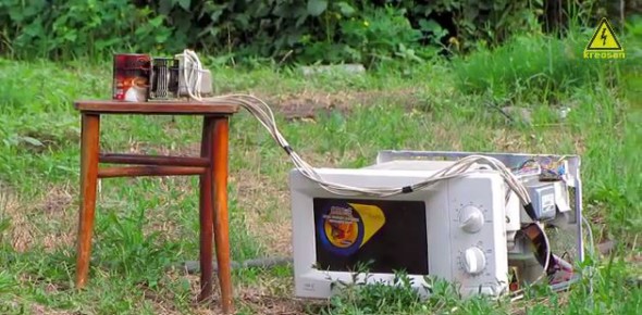 勁過摺凳   高手拆開微波爐變武器