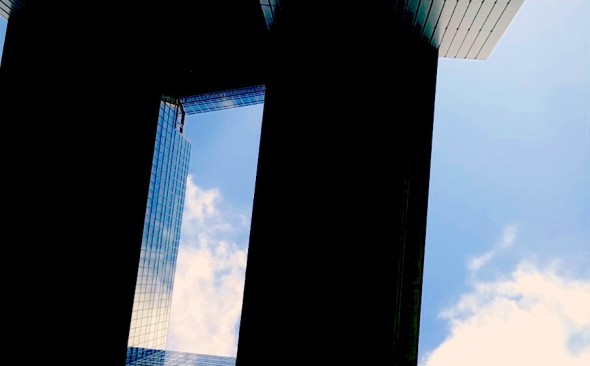 【瘋人 Phone 相 beta】皓藍 : 一幅畫