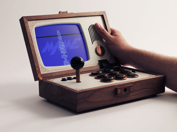 經典街機作全集合! 桃木製 High Class 遊戲機如藝術品