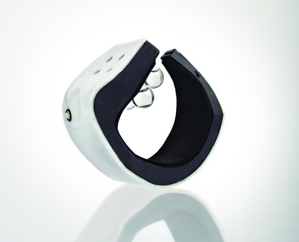 創意設計手環  用香味代替鬧鐘提示