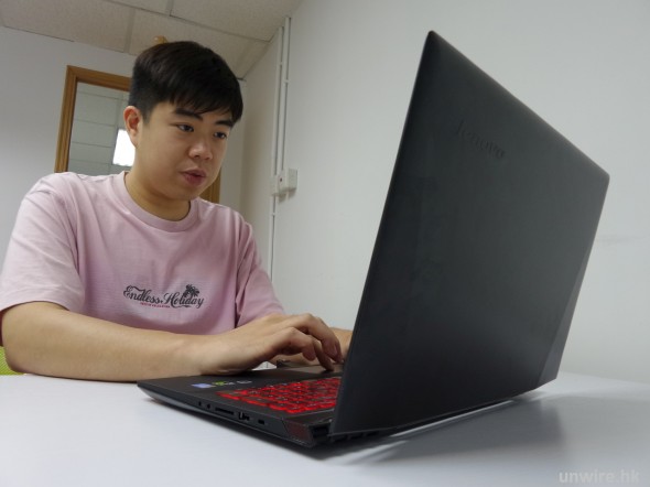 小編 ：「4K Mon 打機 Notebook 感覺好爽！」Lenovo Y50-70