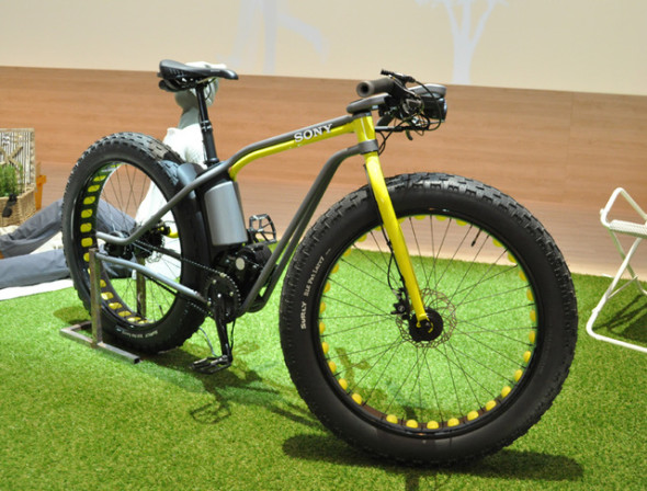 自家手機連動！Sony 展出 Xperia 智能電動概念單車