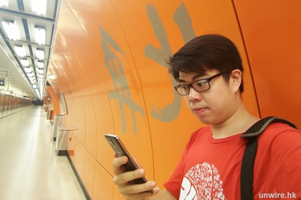 小編 ：「出 Trip 夠晒方便」速試 Samsung Galaxy MEGA2 「5 模 17 頻」6 吋大芒