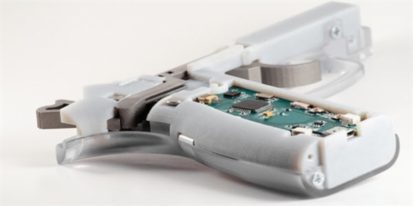 未來科技來了！美高中生發明指紋解鎖槍