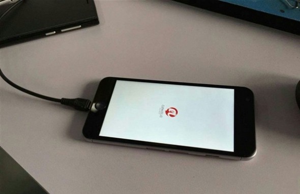 再有手機向 Apple「致敬」！Dakele 3 更改善了 iPhone 6 多項缺點