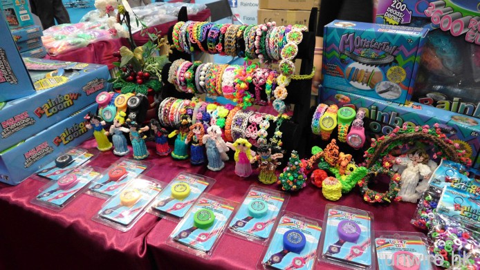 去完冬日美食節，隔離香港冬季購物節有乜睇 ? 依莉詩帶你食住睇