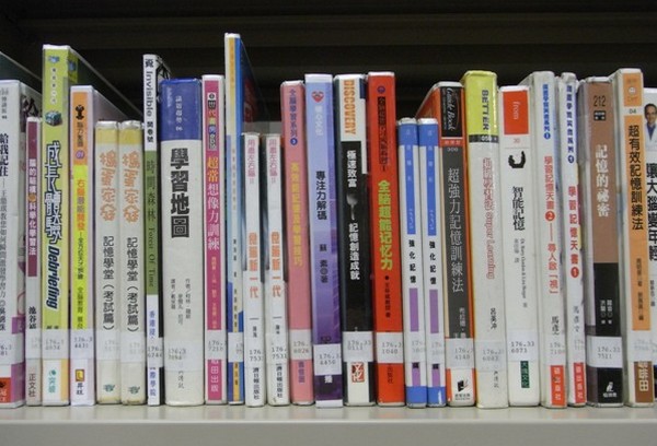 公共圖書館 RFID 存漏洞！手機 1 分鐘即可篡改借書紀錄