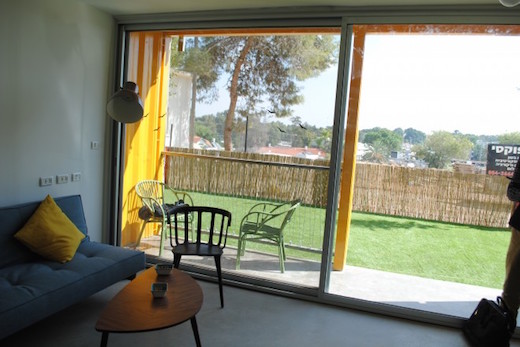 上樓其實唔難！以色列用貨櫃起樓半年完工