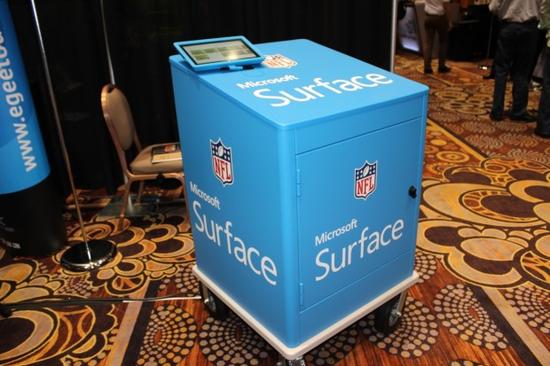 Surface NFL 平板壓陣！微軟回歸 2015 CES