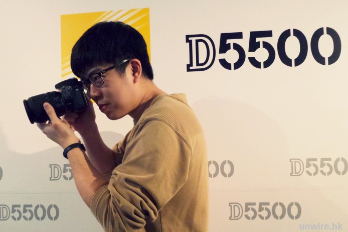 小編 ：「單反加 Touch 難理解…」- Nikon D5500
