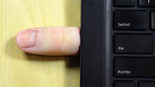 好核突….. 真正 USB 「手指」