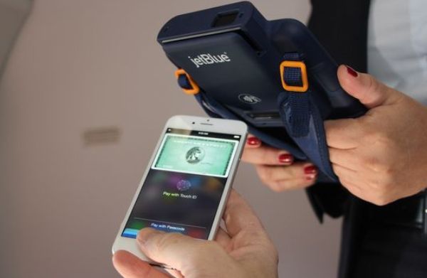 衝上雲霄！美國廉航 JetBlue 客機將引入 Apple Pay 支付服務