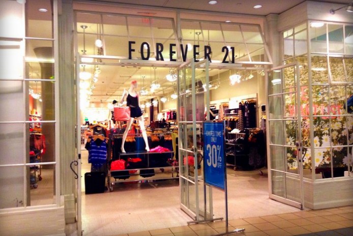 打擊老翻   Adobe 高調控告 Forever 21