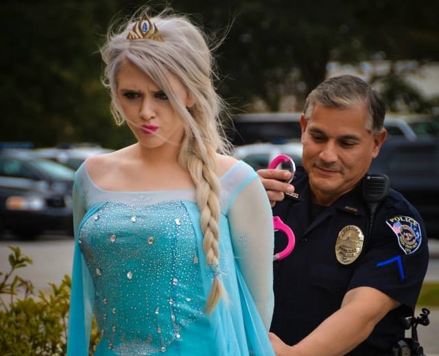 Let Her Go！南卡警方成功逮捕冰雪女王 Elsa