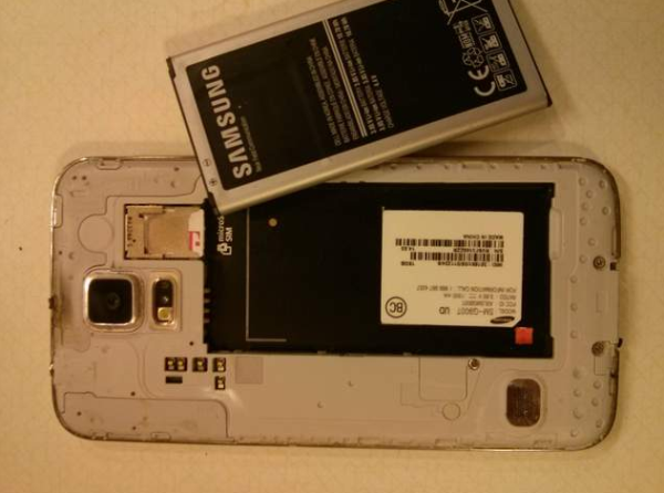 原因不明！Samsung Galaxy S5 竟莫名其妙自動燃燒 ？