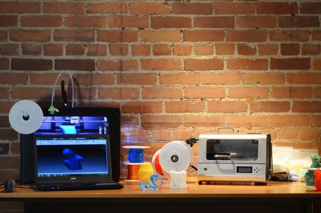 學生研發慳錢裝置  一 Take 過廢棄膠樽變 3D 打印物料