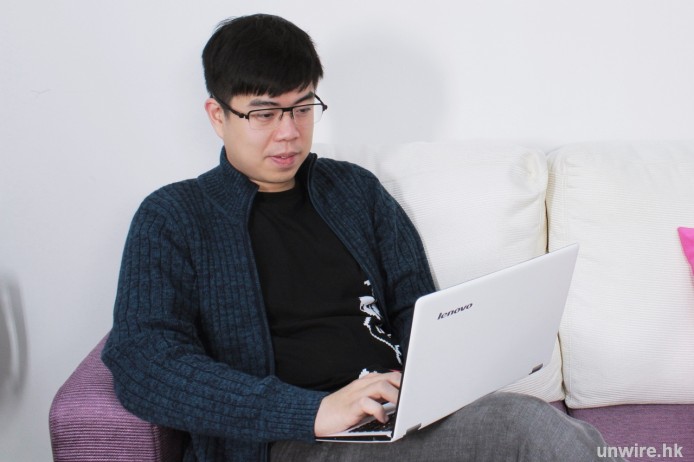 小編 ：「理想配置！續航力夠強」- Lenovo Yoga 3（11 吋）