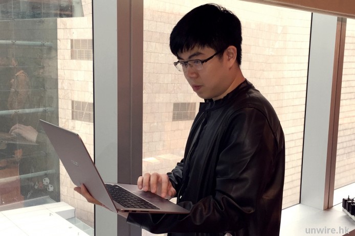 小編 ：「又係打 Macbook 之作 ! Core M 輕薄機」 – Asus Zenbook UX305 筆電初步評測