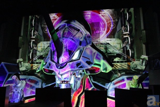 富士急 EVA WORLD 更新，等身大初號機投影效果 + EVA 過山車再開