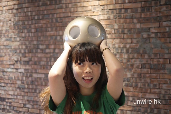 「個樣似足保齡球！」－依莉詩大玩 Panasonic 波波「風扇」