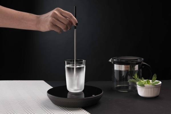 玻璃杯一樣得！MIITO 智能加熱器可加熱任何容器中液體