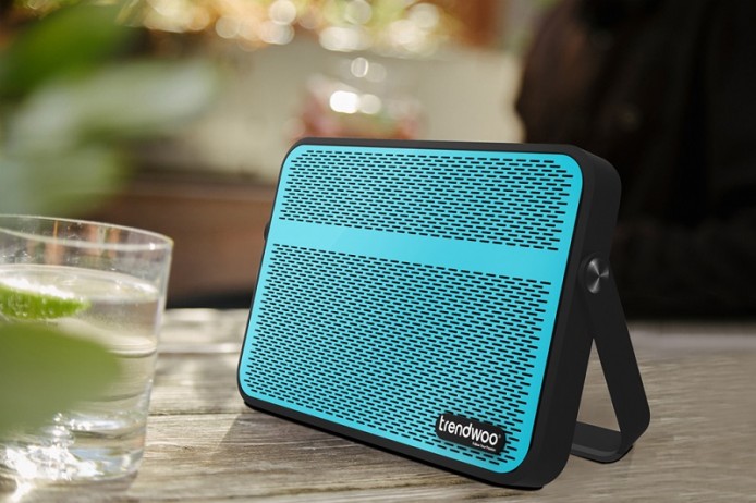 2000mAH 6 小時防水超薄藍牙 Speaker – Blade