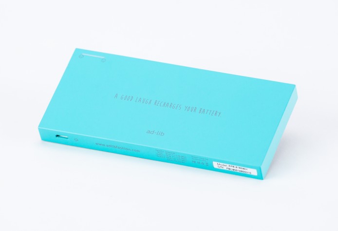 Fashion 品牌也出電，ad-lib 6000mAh 特色外置充電器