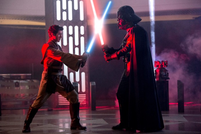 唐高宗大戰黑武士！李治廷拍攝《星球大戰》推廣活動的宣傳片