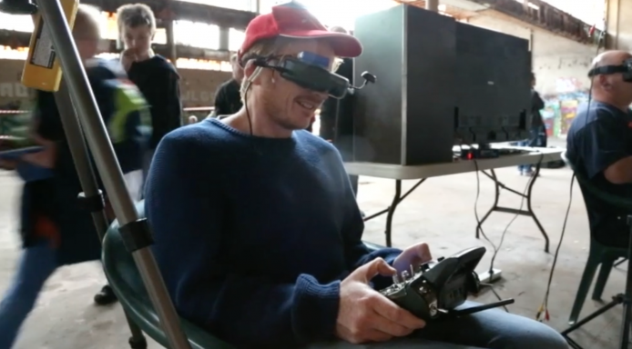 Need for more speed ! 第一身看澳洲室內航拍 Racing 比賽