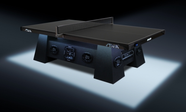 邊打波邊聽歌！STIGA Studio 乒乓球枱設有超高質音響系統