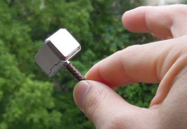 設計精緻防水防震！Marvel 授權雷神小鎚 USB 手指