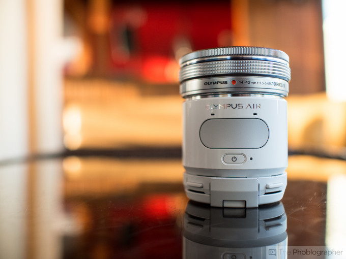 Sony 有勁敵！Olympus 推出鏡頭相機 Air A01