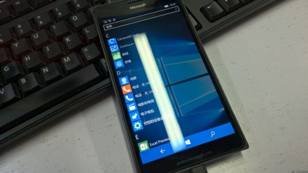 6 吋 2K 螢幕！疑似 Microsoft Lumia 950 XL 原型機真身首度曝光