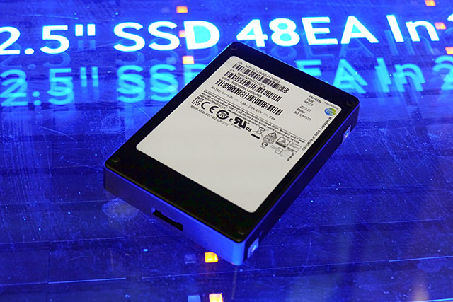 Samsung 推出全球最大 16TB SSD 硬碟