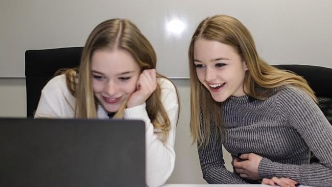 真 Twins 測試！呃唔到 Windows 10 面容解鎖系統