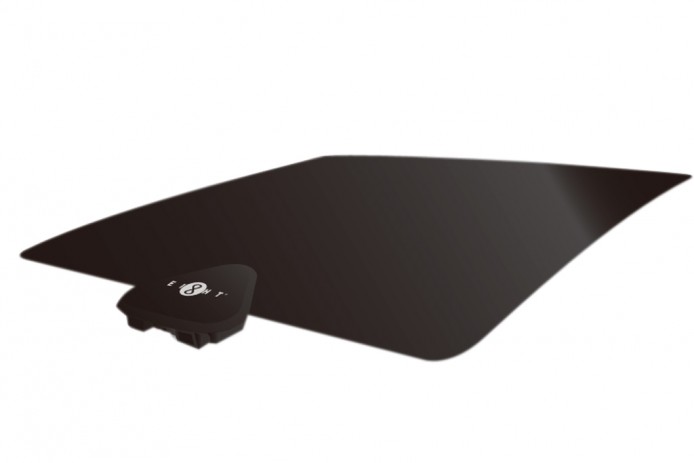 EI8HT PT-01 天線薄到成張紙咁！