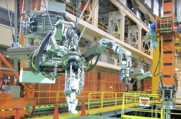 Toshiba 設計巨型機械人！協助清理福島核電廠核燃料棒