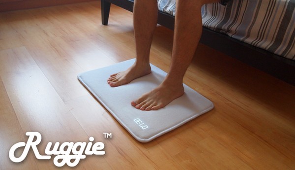 呢個一定叫得醒你！Ruggie 鬧鐘要雙腳企住 3 秒先可整停響聲