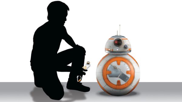 更有霸氣！16 吋高 BB-8 遙控機械人識行識走兼支援聲控