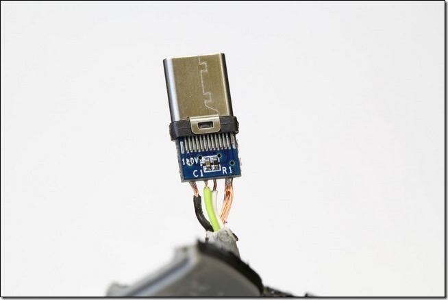 仇人專用！USB Type-C 轉接線設計錯誤，可一次毀滅兩個裝置